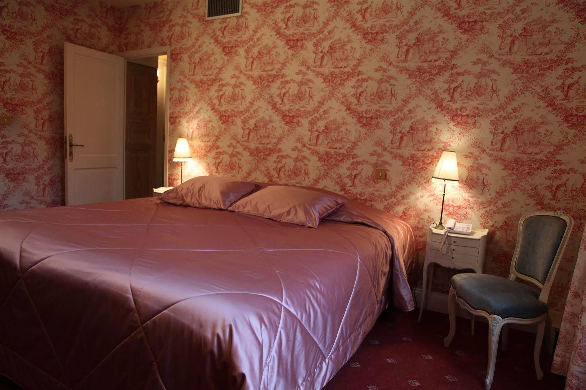 Hostellerie Du Chateau Les Muids La Ferté-Saint-Aubin Exteriér fotografie