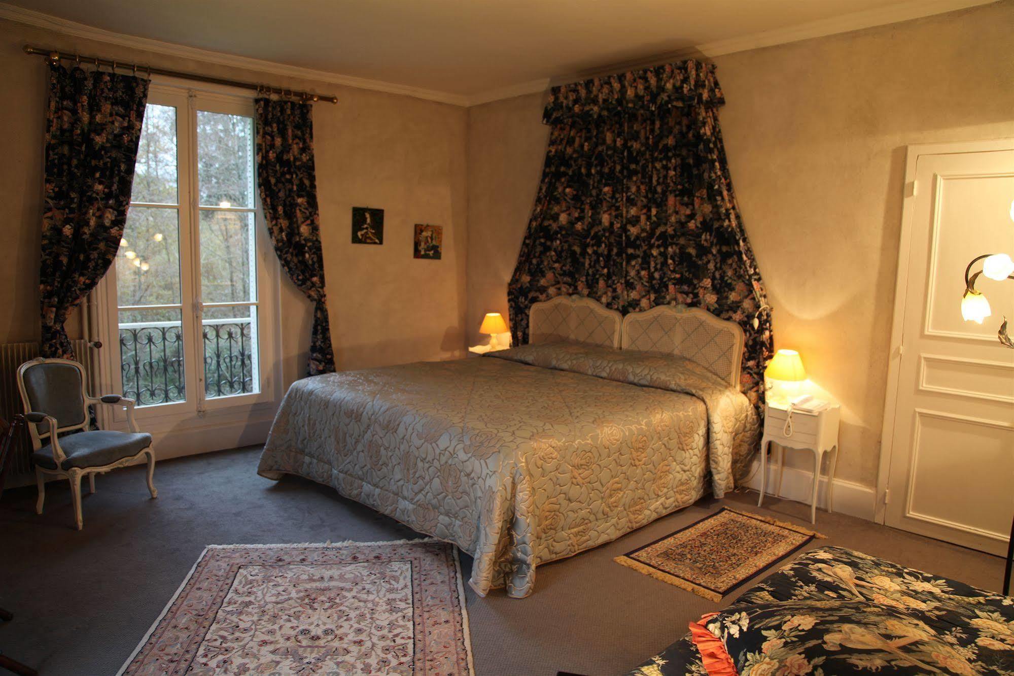 Hostellerie Du Chateau Les Muids La Ferté-Saint-Aubin Exteriér fotografie